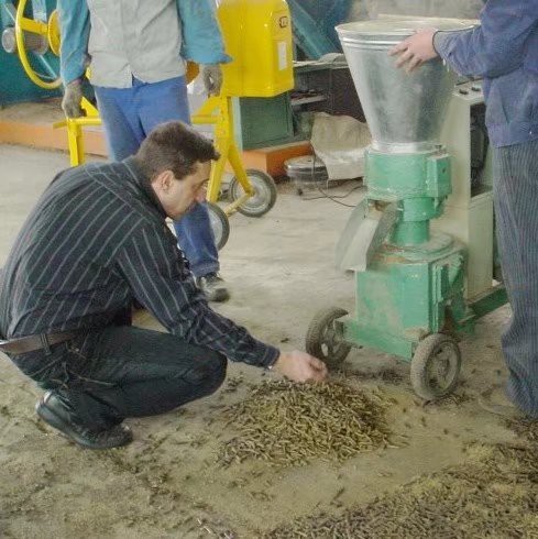 Industrial Wood Sawdust Pellets Making Machine